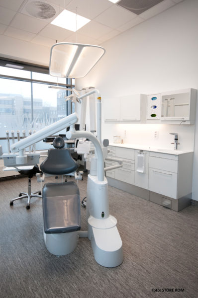 Ås-TK-KaVo-E50-og-Climo-i-behandlingsromet-398x600