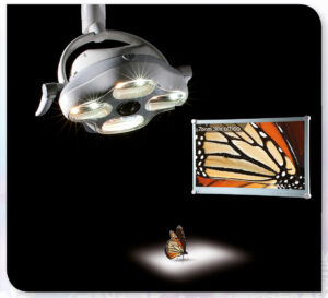 IRIS LED Operasjonslampe med HD video. For takmontering