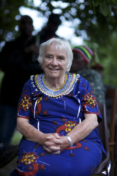 Tregde-og-Engelstad-2011-16-400x600