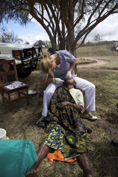 Tregde-og-Engelstad-2011-38-400x600