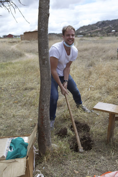 Tregde-og-Engelstad-2011-41-400x600